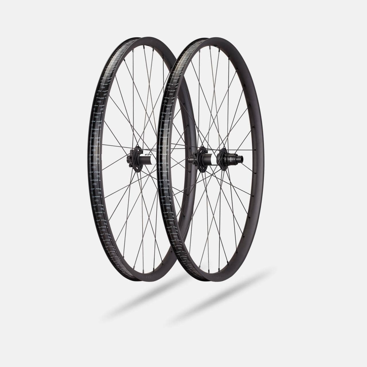 Specialized MOUNTAIN Black/Charcoal / 29 Front 28H Roval Traverse Alloy 350 6B