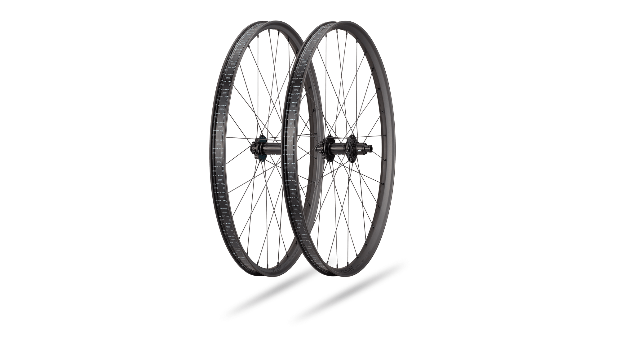 Specialized MOUNTAIN Satin Carbon/Gloss Black / 29 Front 28H TRAVERSE SL II i9 1/1